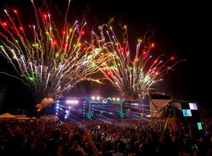 Com espetáculo nos céus e miscigenação musical, Arapiraca comemora o seu 1º centenário com mais de 70 mil pessoas