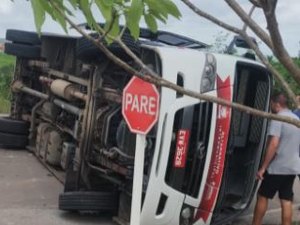 [Vídeo] Motorista de carreta envolvida em colisão com micro-ônibus esclarece acidente ocorrido na AL 110