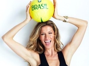 Gisele Bündchen pode entregar taça ao campeão da Copa