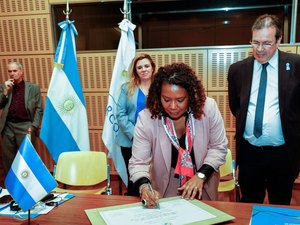 Ministra defende ampliação de fronteiras para disseminar cultura