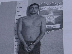 Jovem tenta fugir de abordagem da RP e acaba preso com pistola roubada de sargento