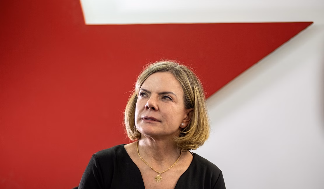 Exploração: PT cobra responsabilidade de redes em caso de influencer