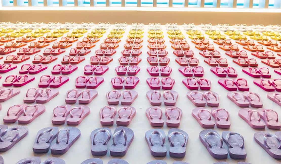 Ações da Havaianas caem na bolsa em meio à polêmica política