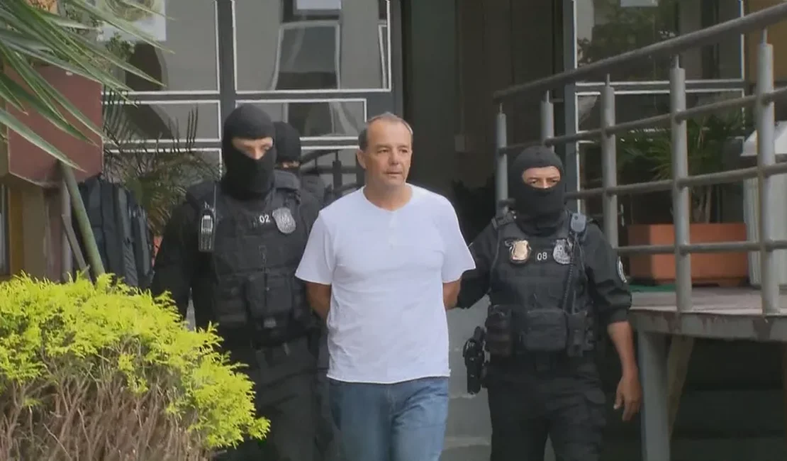 Sérgio Cabral deixa a cadeia após seis anos de detenção