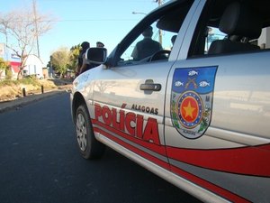 Indivíduos arrombam escola e roubam merenda e equipamentos eletrônicos