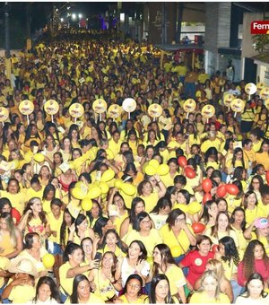 Mulheres fazem histórica caminhada apoiando Fernando Cavalcante