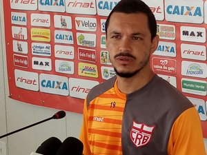 Lesionado no tornozelo, Yuri é dúvida para o jogo com o ASA; Jorginho poderá o titular