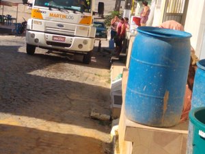 Moradores de Novo Lino sofrem com falta d?água