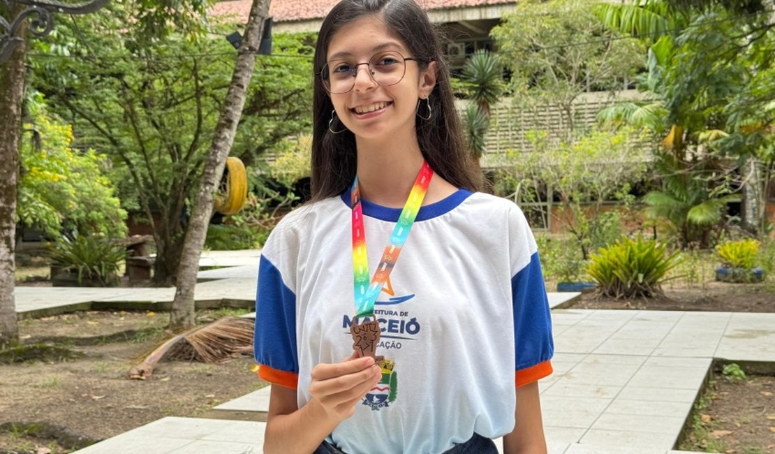 Estudante da Escola Municipal Pio X conquista bronze na Olimpíada de Matemática