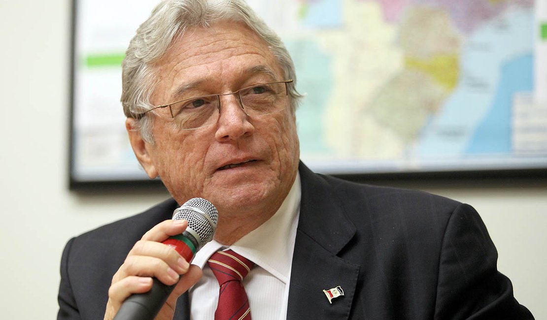 TCE conclui julgamento das contas do ex-governador Teotônio Vilela nesta quarta