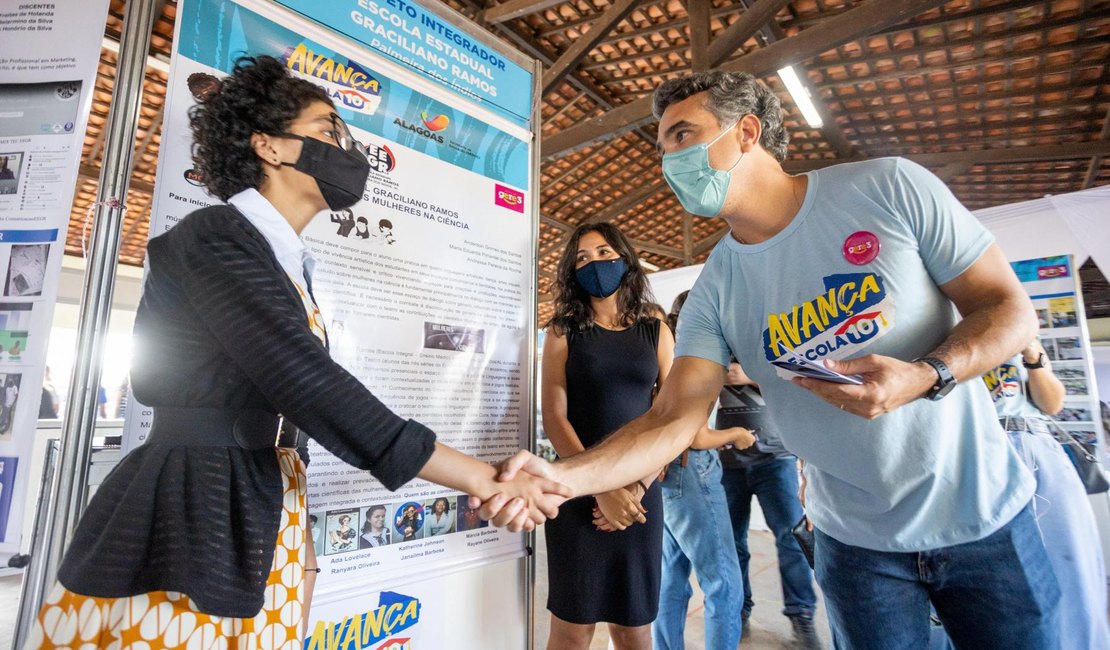 Protagonismo feminino na ciência é estimulado pelos programas da Educação de Alagoas