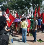 Gerenciamento de Crises da PM acompanha manifestações no Centro de Maceió