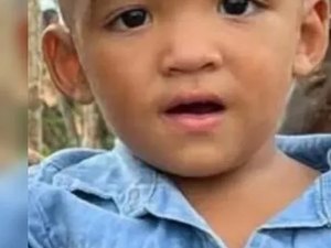 Criança de 3 anos morre após colisão entre moto e ônibus escolar no Sertão de Alagoas