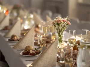 Convidada fica indignada por ter que pagar por refeição em casamento
