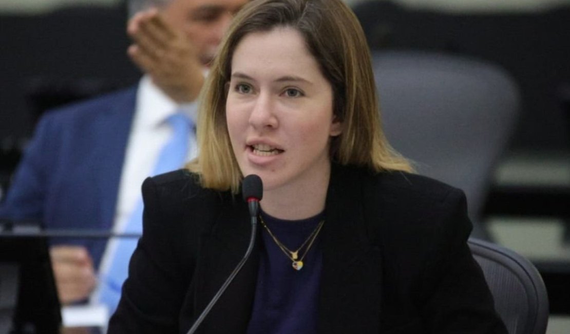 'Não existe lugar seguro para mulher': Cibele Moura volta a denunciar aumento da violência contra as mulheres