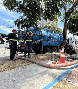 Limpeza da rede de drenagem removeu quase 400 toneladas de lixo em outubro