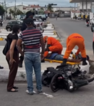Motociclista fica ferido após colisão com carro em Delmiro Gouveia
