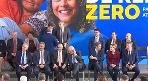 Lula junta Arthur Lira e Renan Calheiros no mesmo palanque em sanção do Imposto de Renda