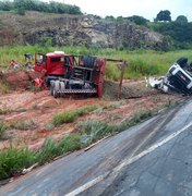 PRF registra tombamento seguido de colisão na BR-101, em São Miguel dos Campos
