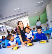 Marina Cândia anuncia oferta de mais de 37 milhões de refeições na rede municipal de ensino