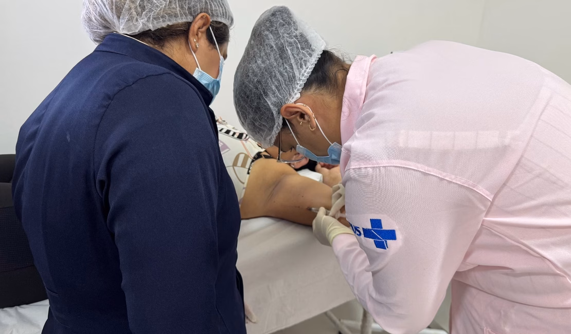 Governo de Alagoas e Prefeitura de Penedo capacitam enfermeiras para aplicação de anticoncepcional mais seguro no Centro de Saúde da Mulher