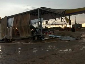 Ainda estamos à deriva