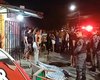 Homem é morto e outro fica ferido enquanto estavam sentados na porta em Arapiraca