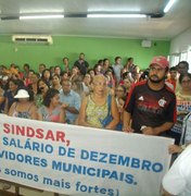Servidores municipais fazem nova manifestação em Arapiraca