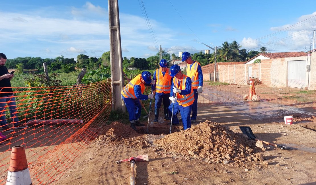 Justiça manda parar obras da Conasa em esgotos de Palmeira dos Índios por desorganização