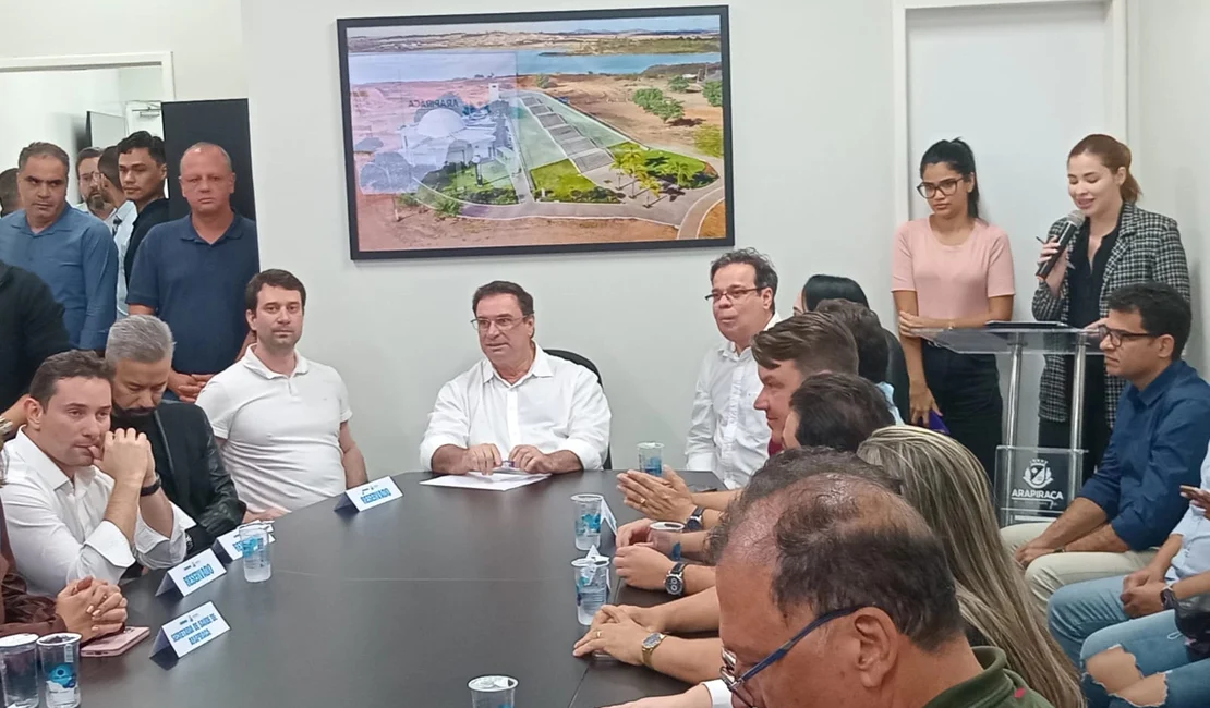 [Vídeo] Luciano Barbosa desapropria antiga sede do ASA e anuncia construção de complexo escolar no local