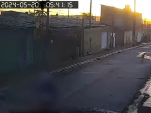 [Vídeo] Homem é preso após atirar na casa de desafeto em Marechal Deodoro