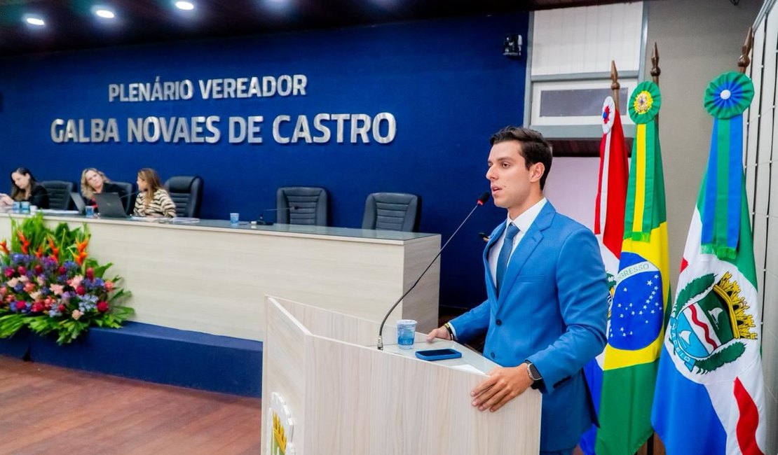Caio Bebeto questiona decisão individual de Gilmar Mendes sobre impeachment no STF