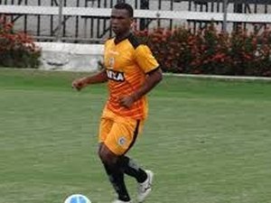 Lateral Chiquinho Alagoano acerta com Bahia de Feira