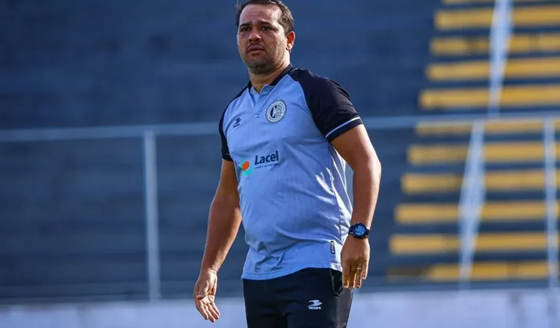 ASA anuncia saída de Dico Woolley após derrota para o CRB