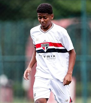 Jogador da base do São Paulo morre após ser baleado no Pontal, em Maceió