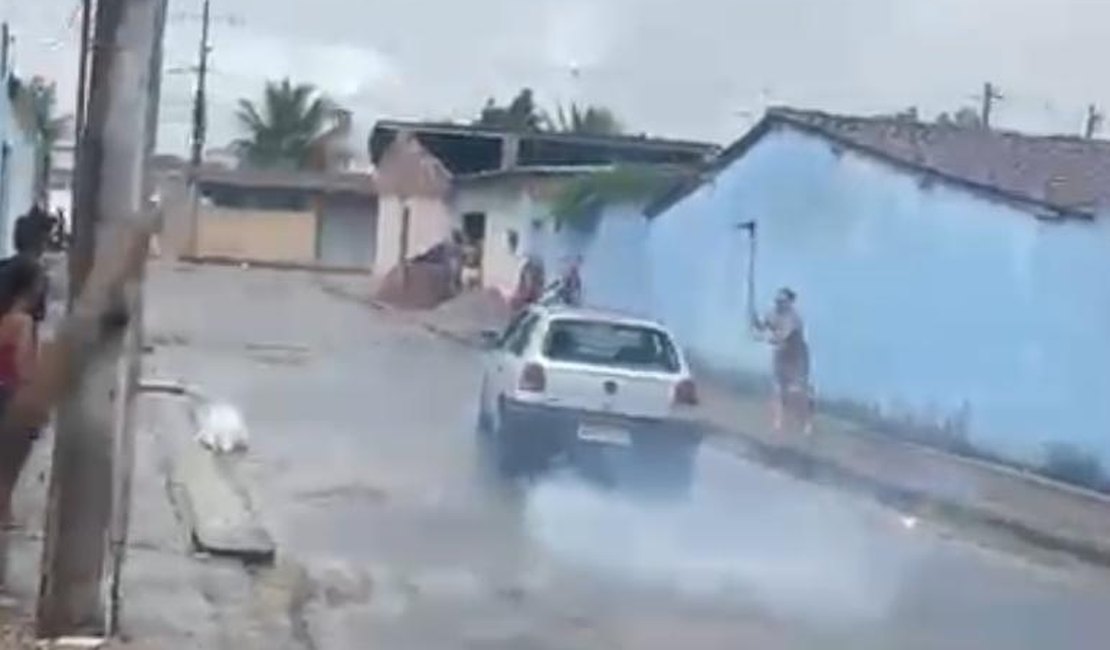 Homem tenta atropelar ex-companheira e deixa três pessoas feridas em Rio Largo