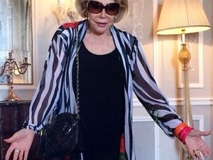 Joan Rivers é levada às pressas para hospital, diz site