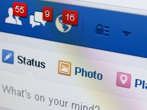 Facebook remove perfis de candidatos falsos