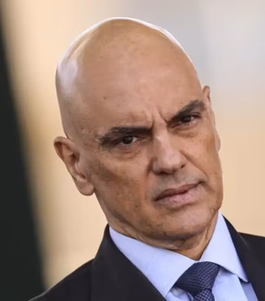 Oposição consegue 41 assinaturas e vai pedir impeachment de Moraes