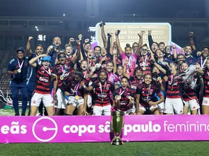 Flamengo goleia Grêmio e conquista Copinha Feminina