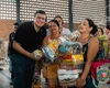 Prefeito Carlos realiza entrega de mais de 1.500 cestas básicas para famílias em Rio Largo