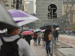 Domingo de Enem tem previsão de chuva em várias partes do país; confira