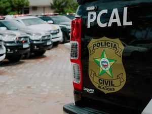 Homem é preso em Santana do Ipanema por ameaçar ex-companheira com arma de fogo