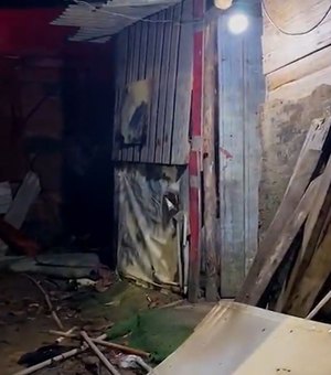 Criminosos invadem barraco e executam ex-presidiário com 12 tiros na parte alta de Maceió