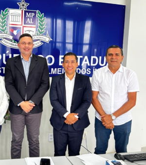 Prefeita Tia Júlia discute trânsito, segurança e políticas para mulheres em reunião com MP