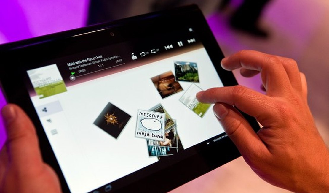 Tablet S, da Sony, chega ao Brasil ainda este mês por R$ 1.650