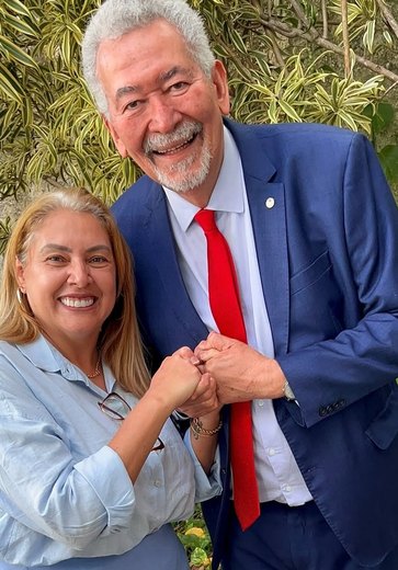 Em Palmeira dos Índios, vice-prefeita oficializa candidatura para impulsionar projeto de Paulão