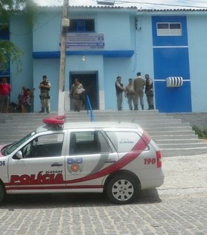 Adolescente é apreendido suspeito de arrombamento e furto de residências no Sertão
