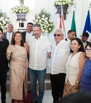 Prefeita Socorrinho expressa apoio a Arthur Lira na festa de 68 anos de Jacaré dos Homens