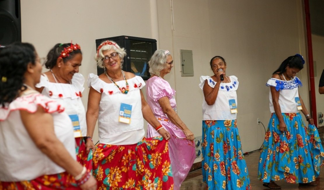 Alunos da Educação de Jovens, Adultos e Idosos de Maceió participam de sarau cultural nesta terça (29)